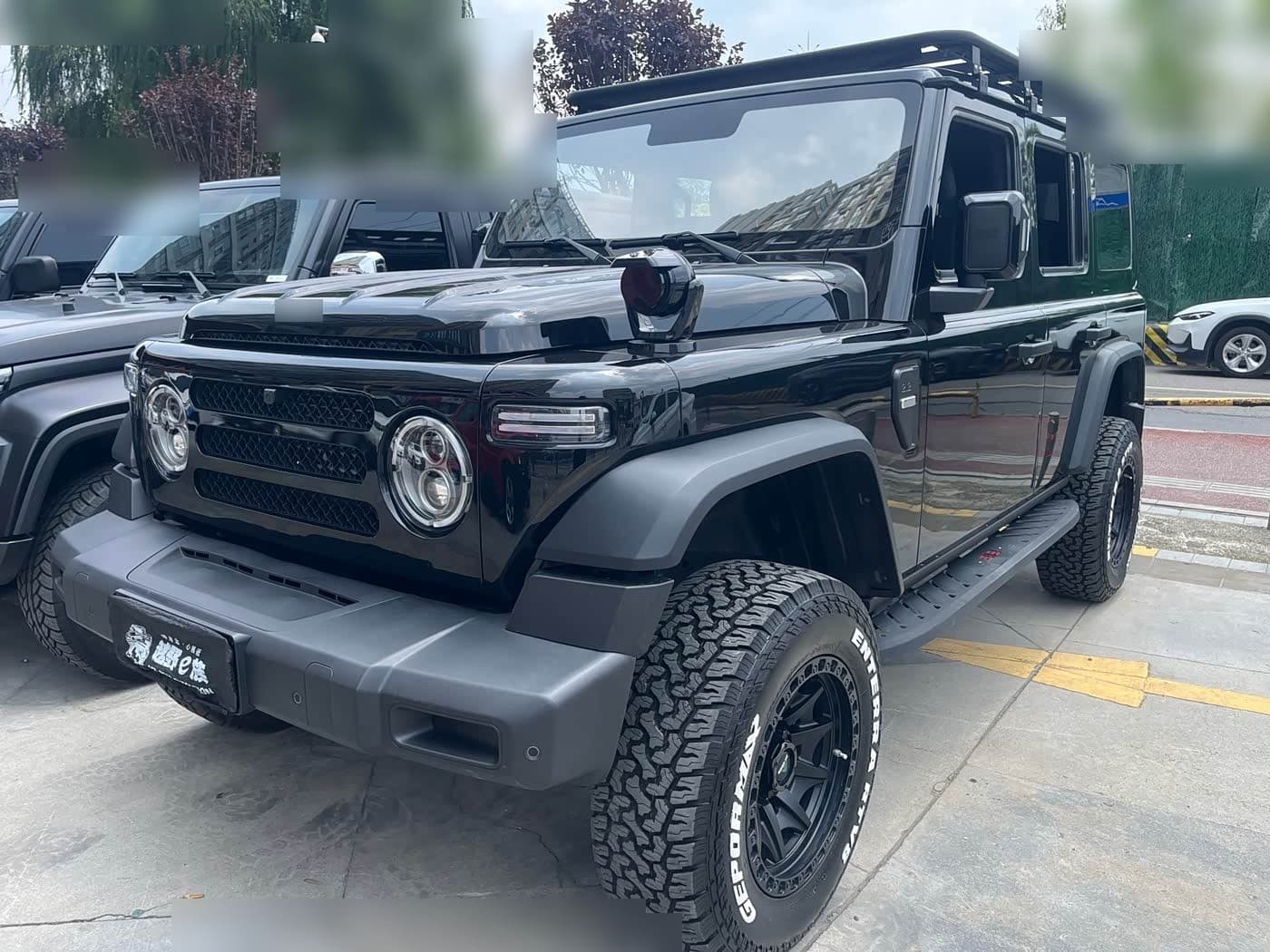 2024 212 T01 front exterior