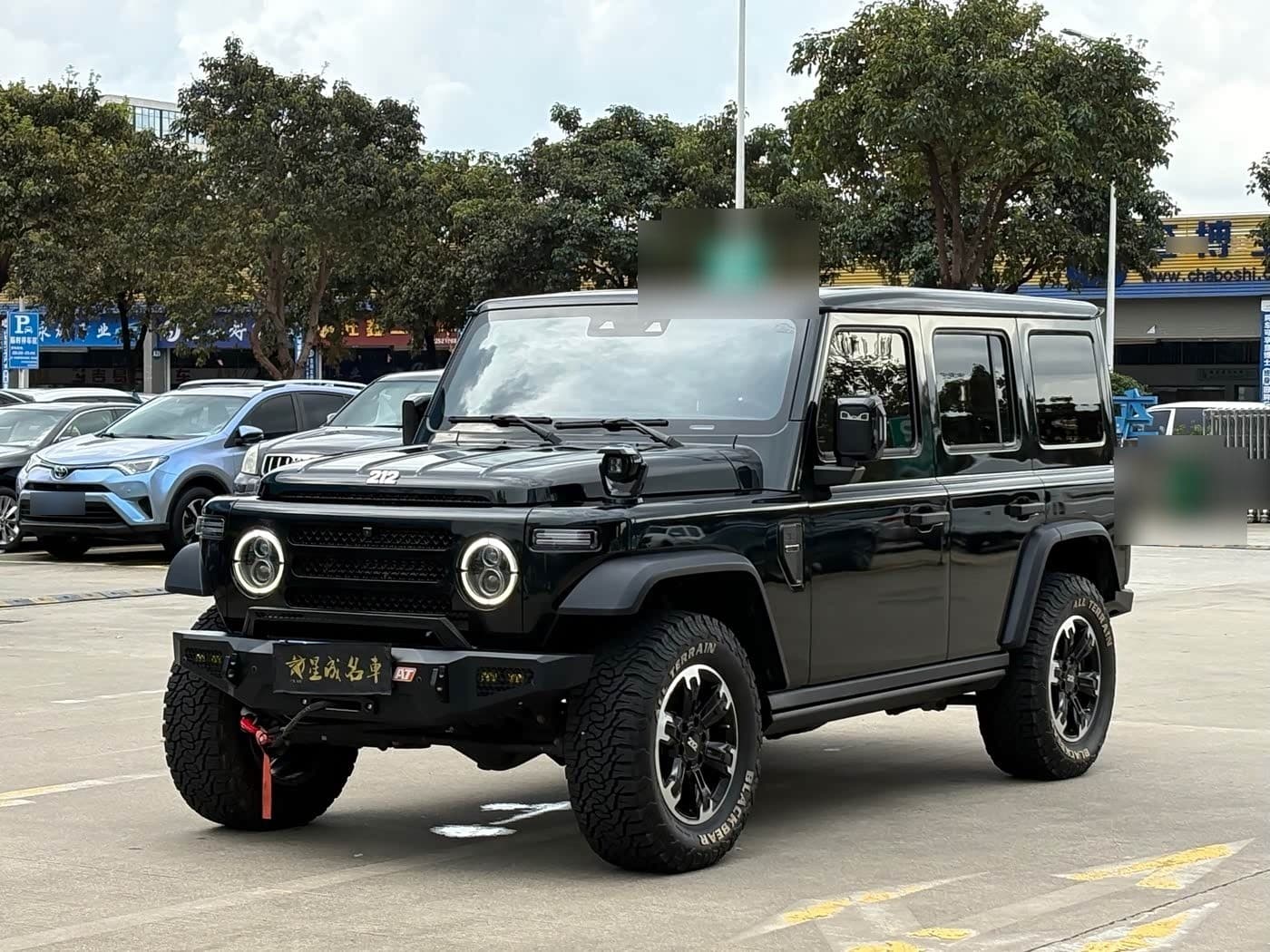 2024 212 T01 front exterior