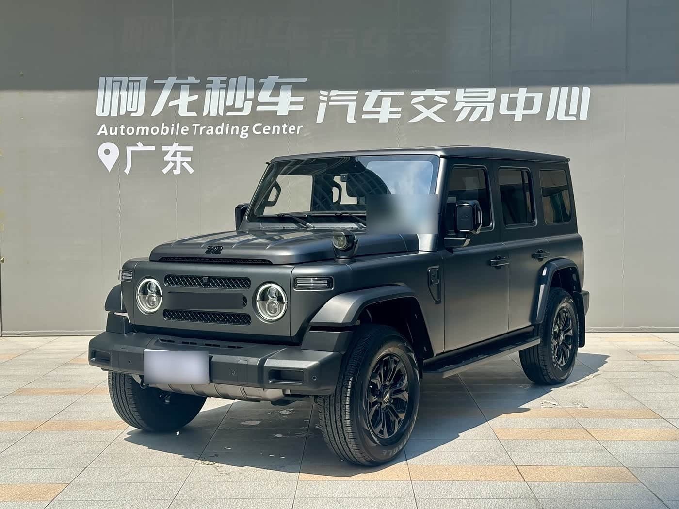 2024 212 T01 front exterior