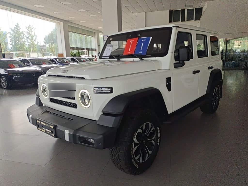 2024 212 T01 front exterior