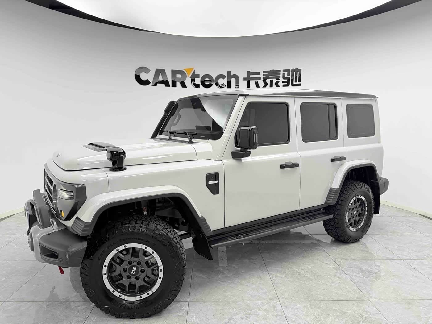 2024 212 T01 front exterior