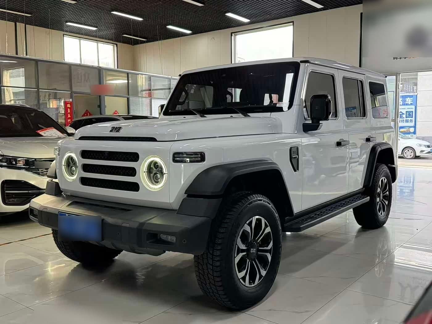 2024 212 T01 front exterior