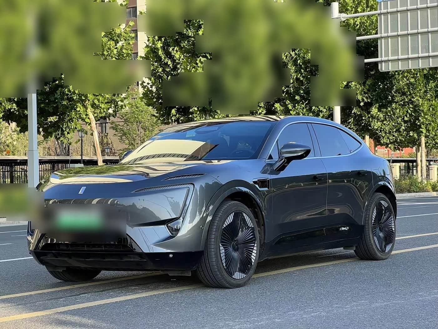 2023 Avatr 11 front exterior
