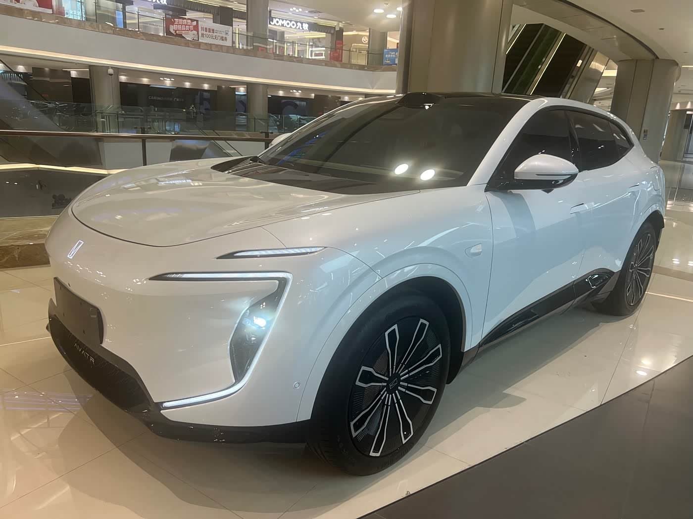2024 Avatr 07 front exterior
