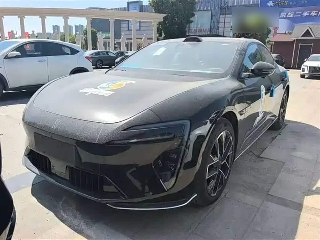 2025 Avatr 06 front exterior