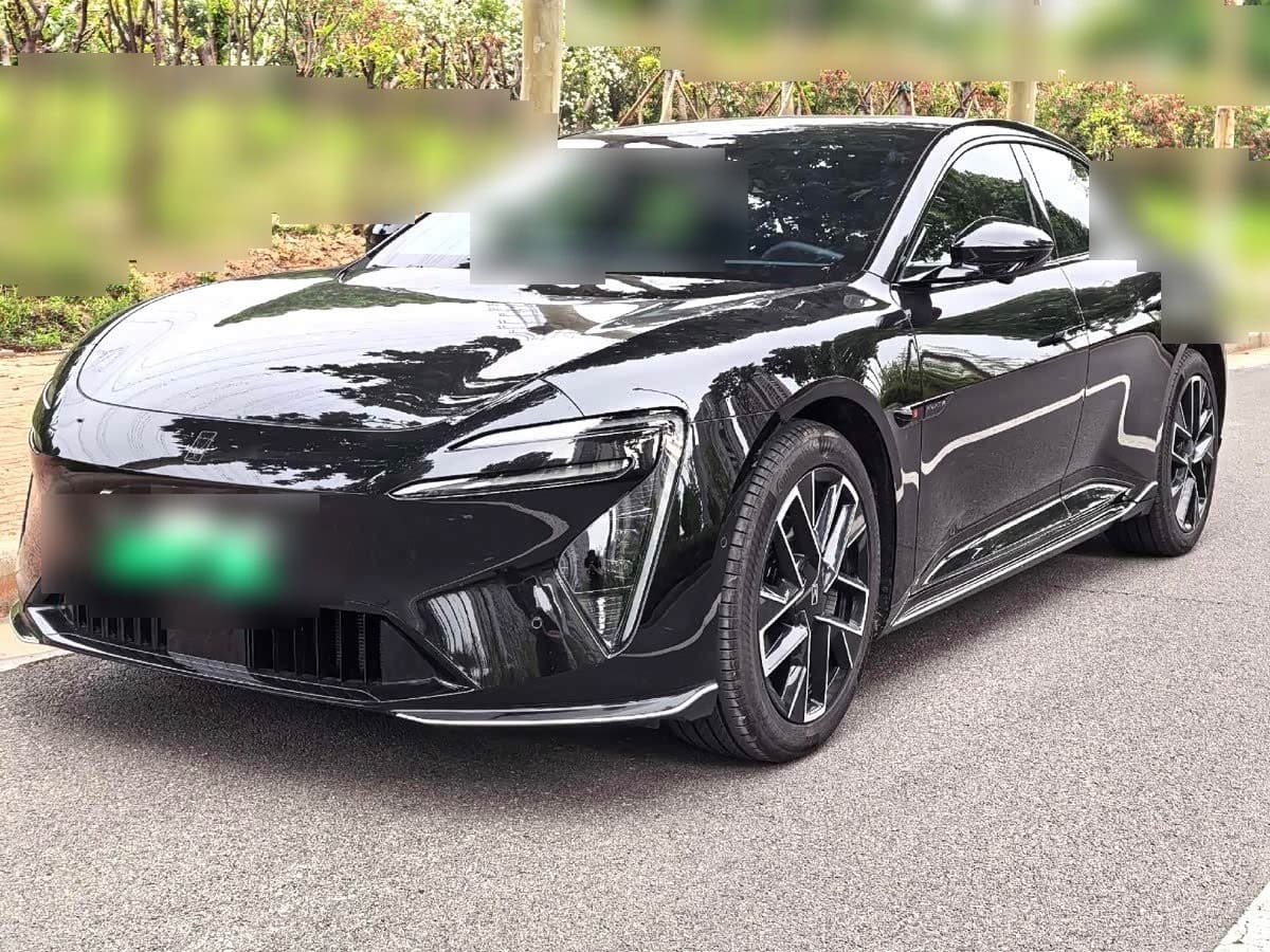 2025 Avatr 06 front exterior