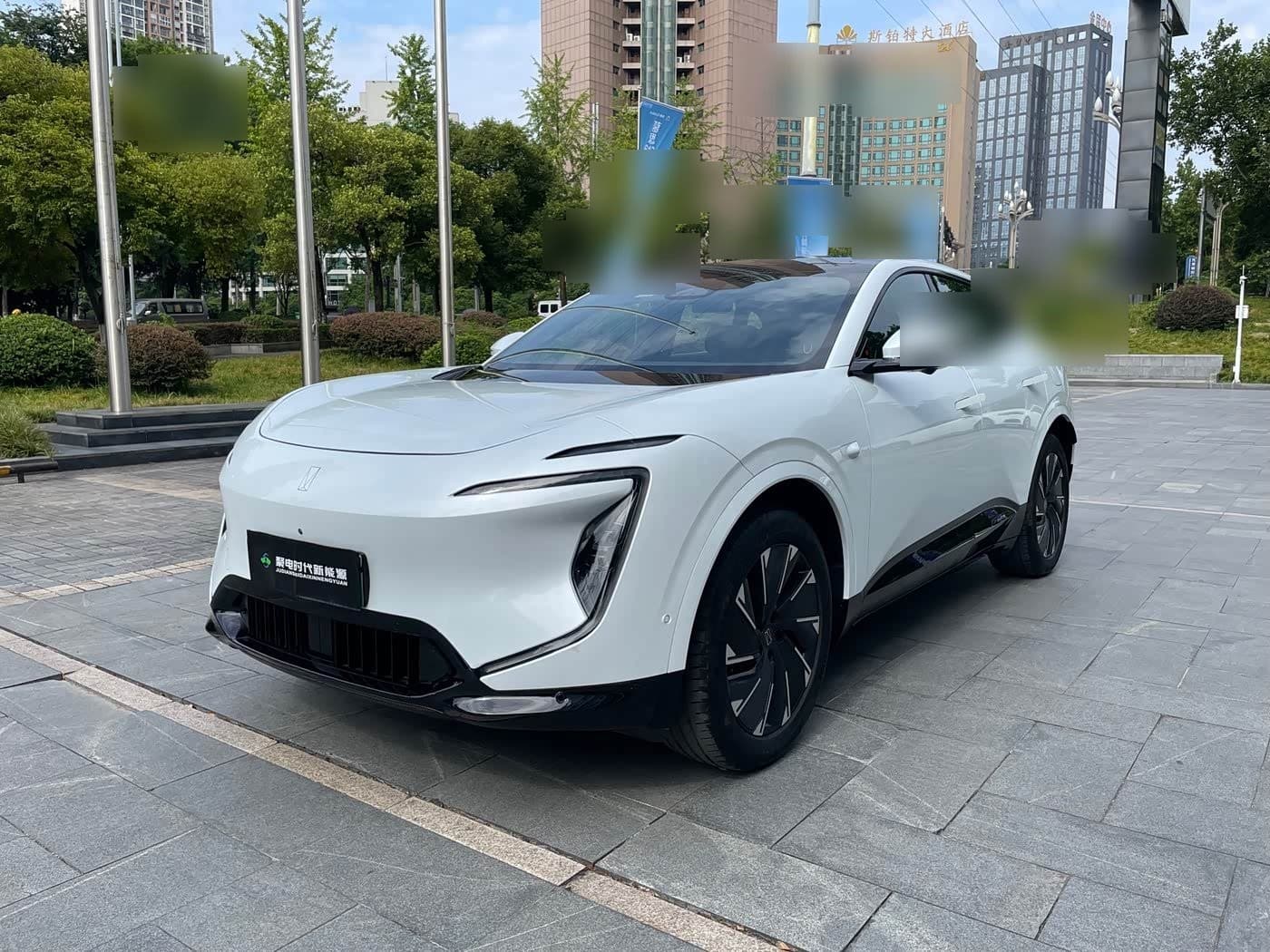 2025 Avatr 07 front exterior