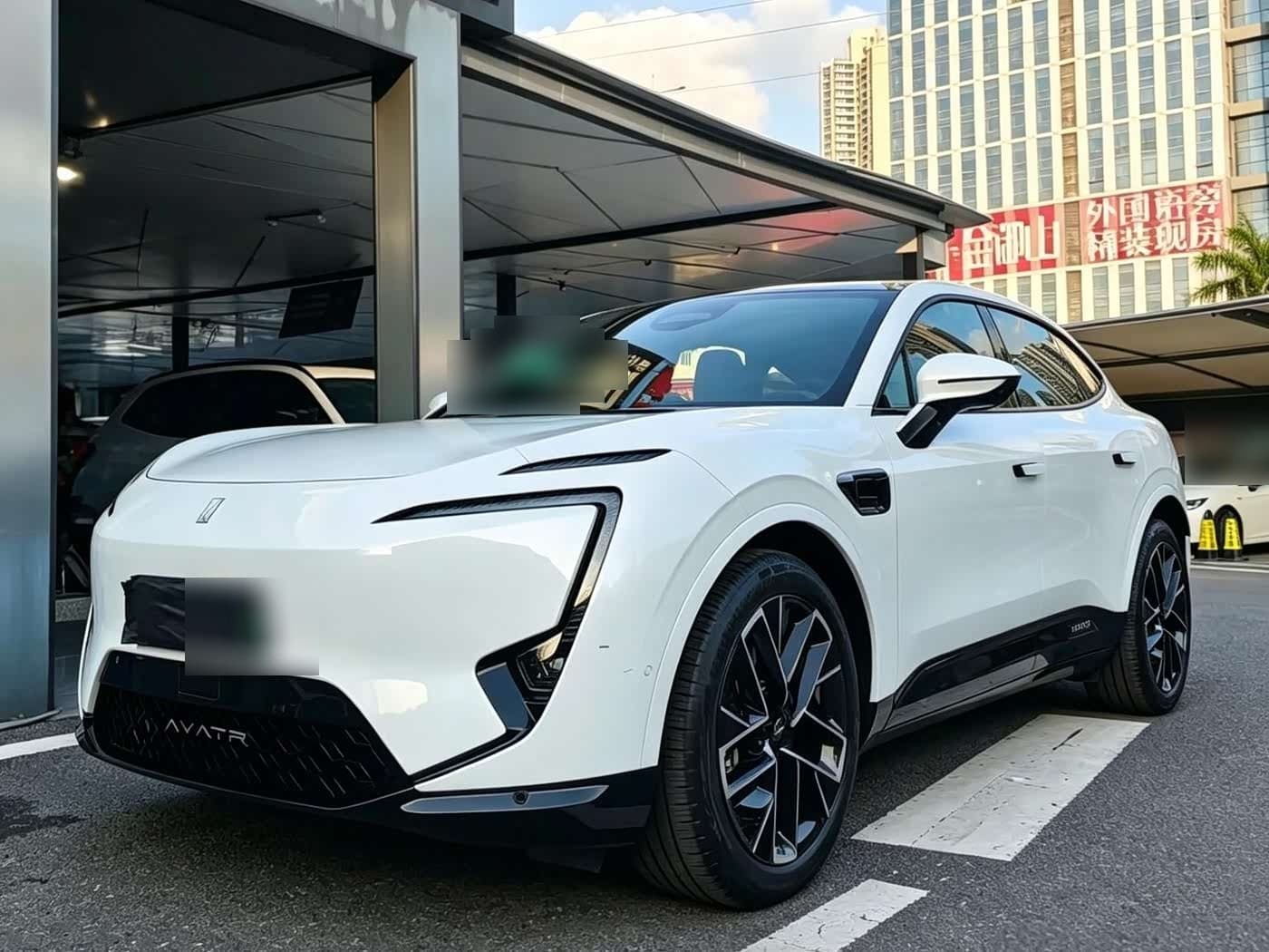 2024 Avatr 11 front exterior