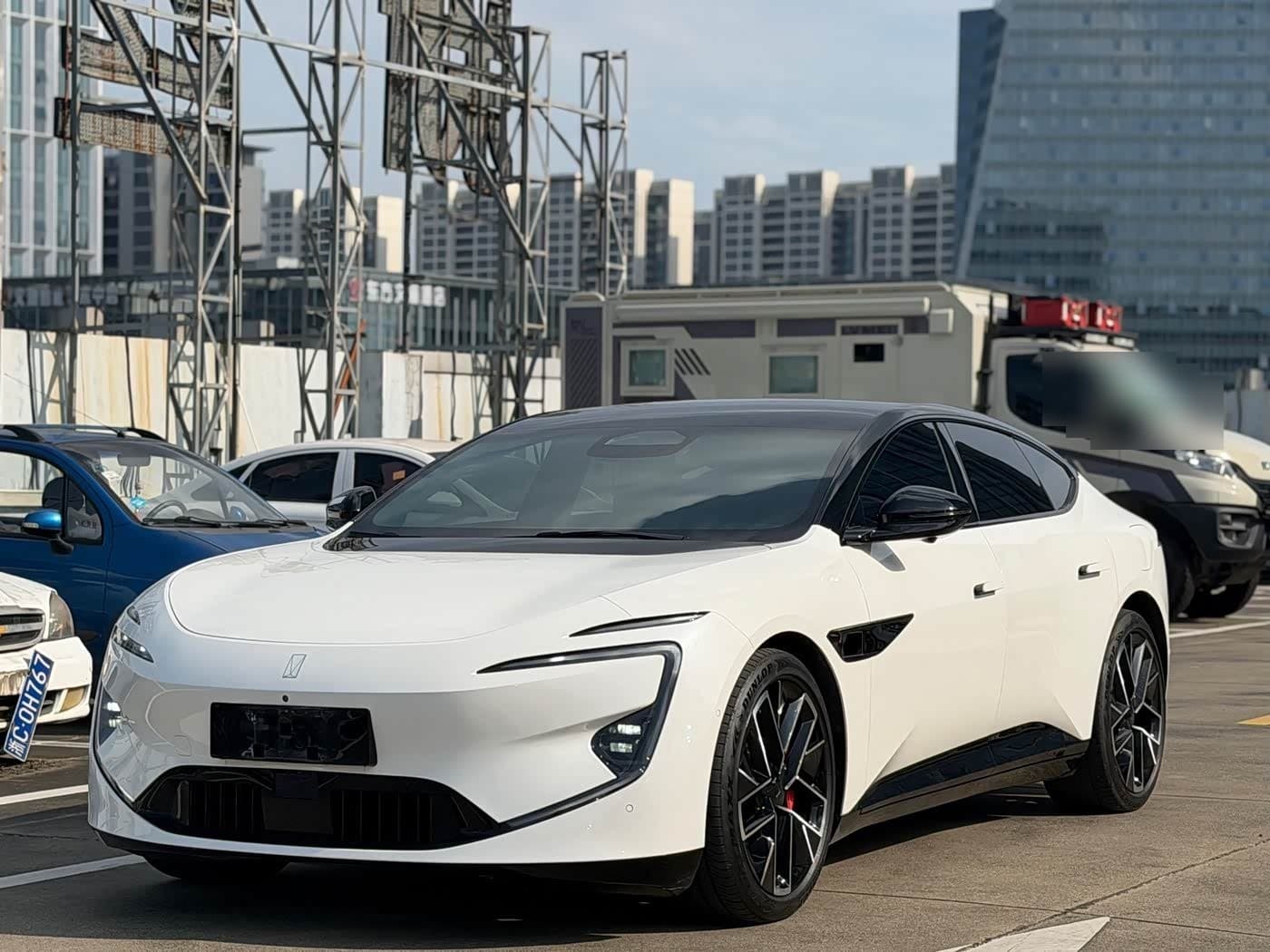 2024 Avatr 12 front exterior
