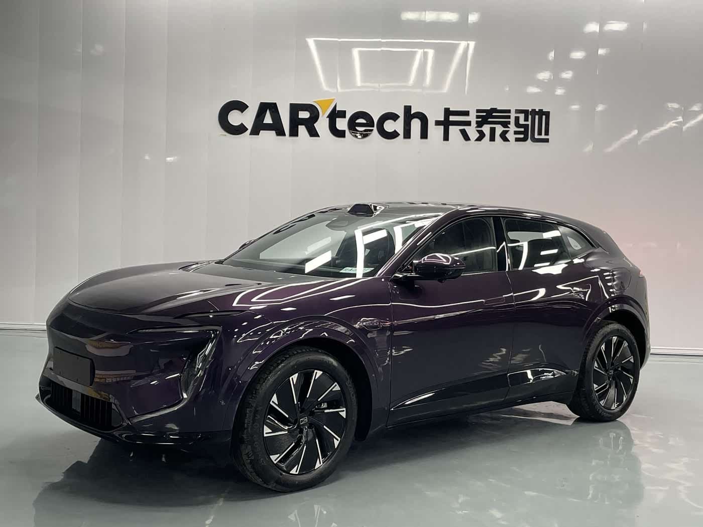 2024 Avatr 07 front exterior
