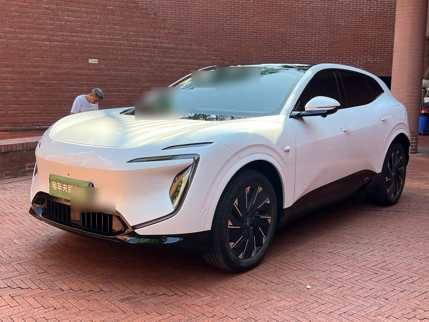 2025 Avatr 07 front exterior