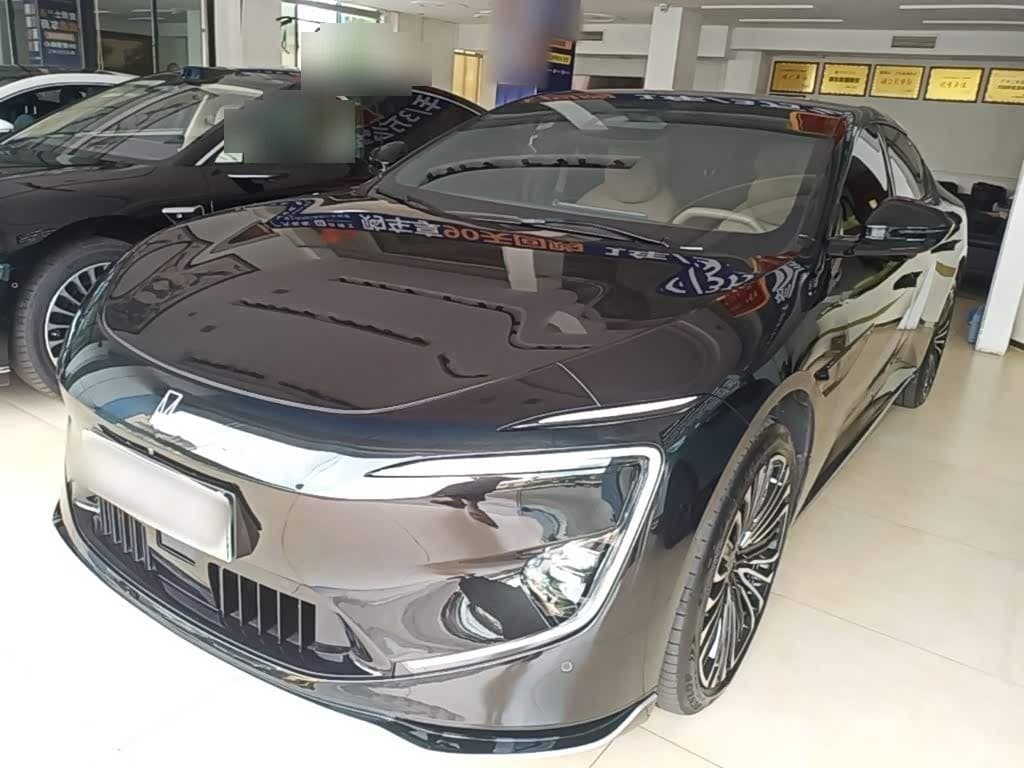 2025 Avatr 12 front exterior