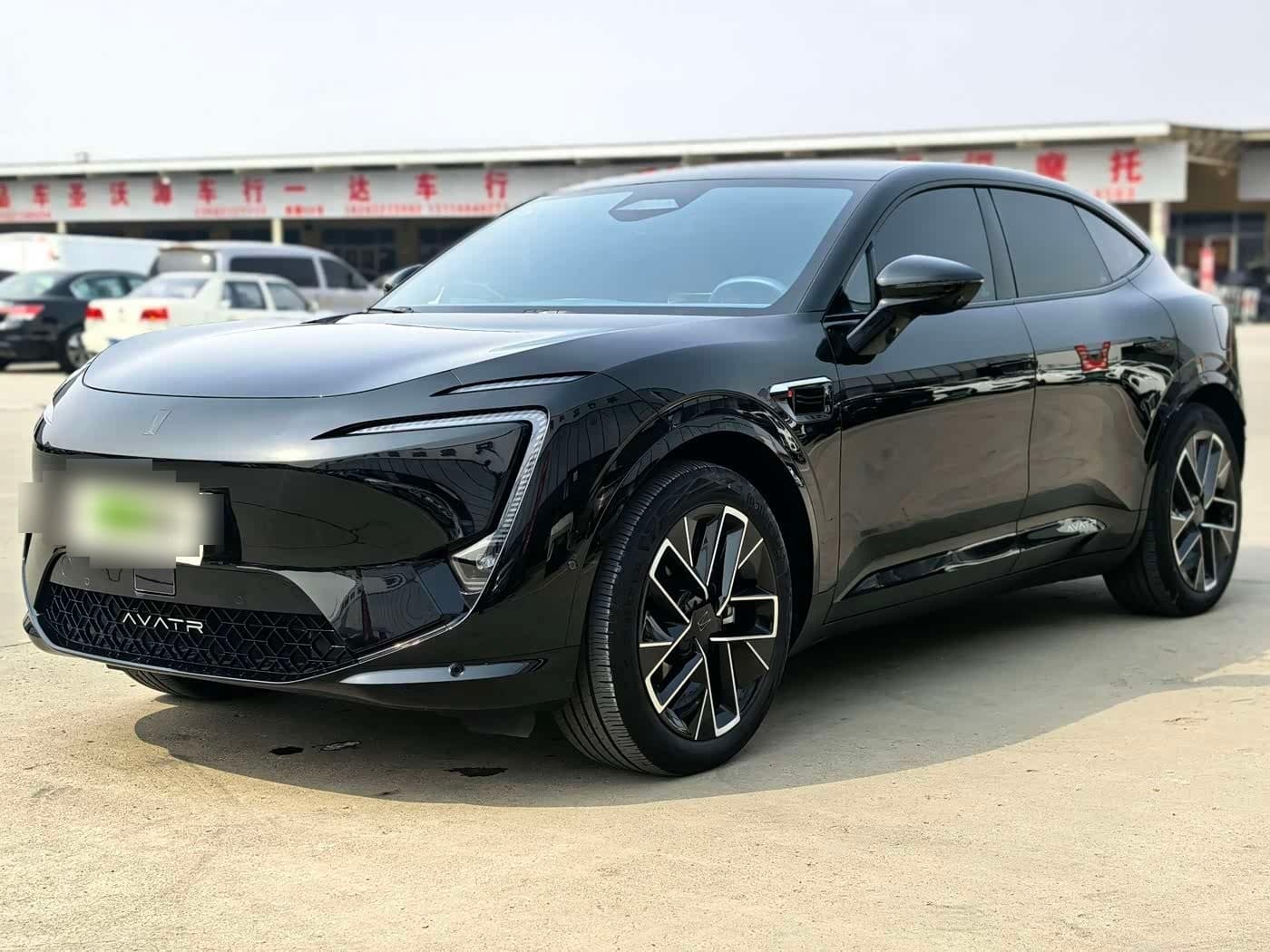 2025 Avatr 11 front exterior