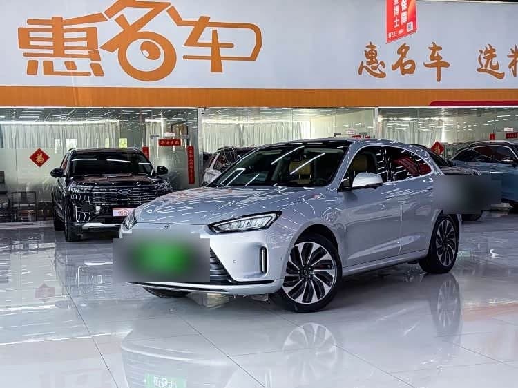 2022 AITO Wenjie AITO M5 front exterior