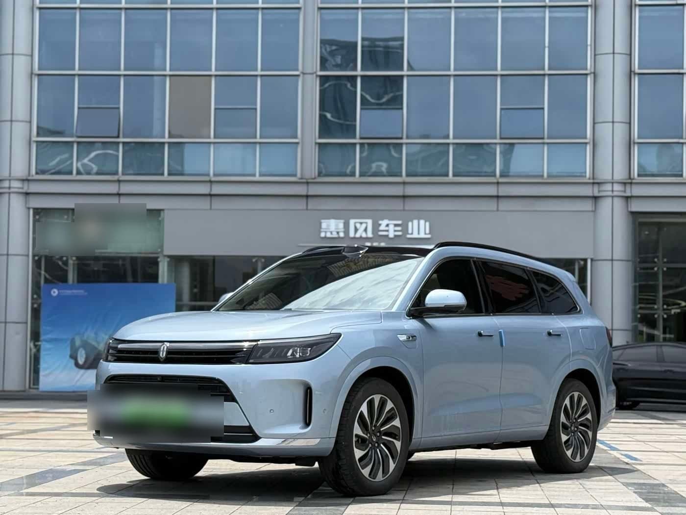 2023 AITO Wenjie AITO M7 front exterior