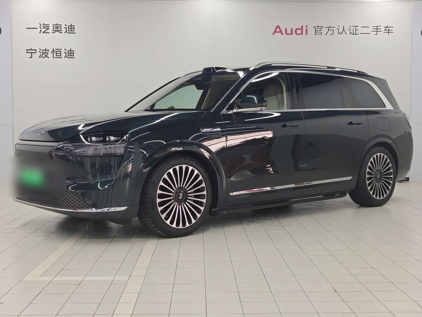 2025 AITO Wenjie AITO M9 front exterior