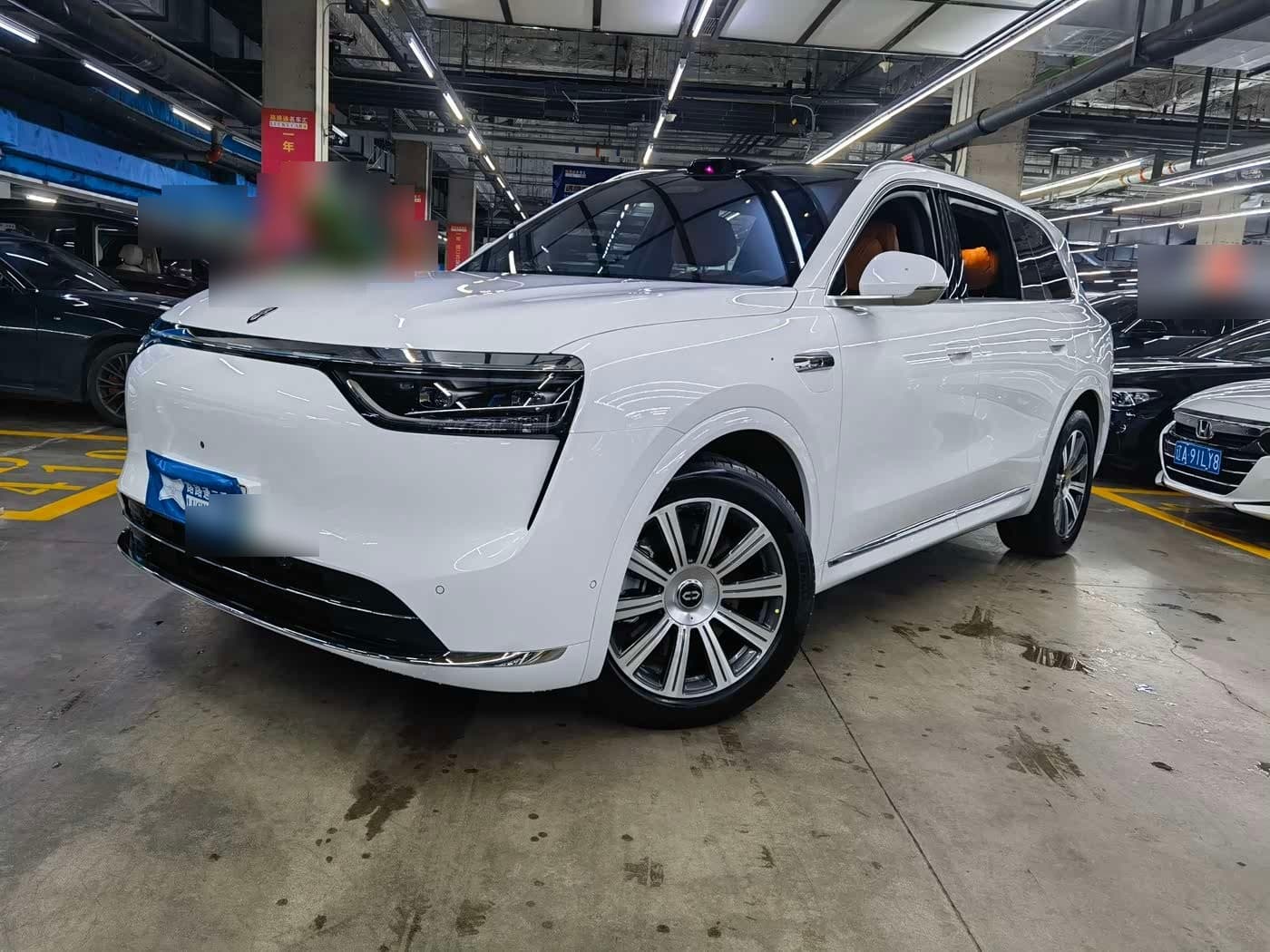 2025 AITO Wenjie AITO M8 front exterior