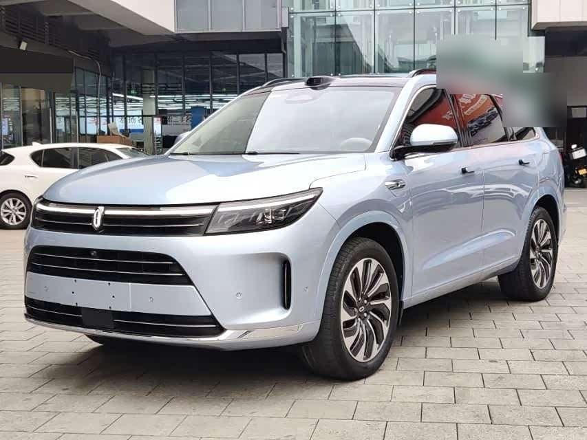 2023 AITO Wenjie AITO M7 front exterior