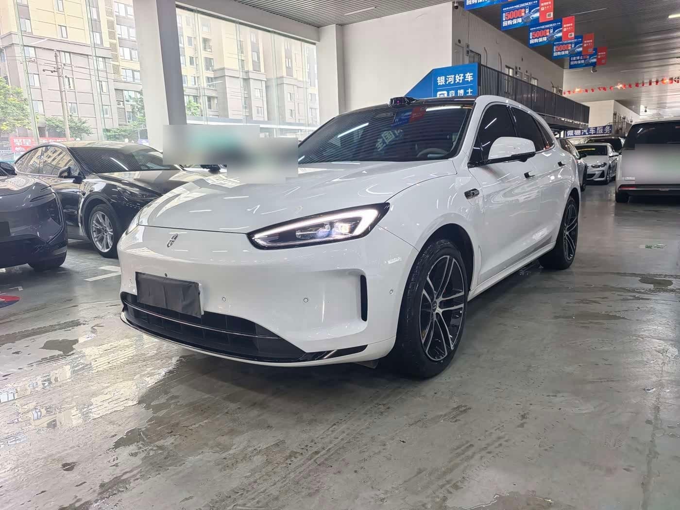2024 AITO Wenjie AITO M5 front exterior