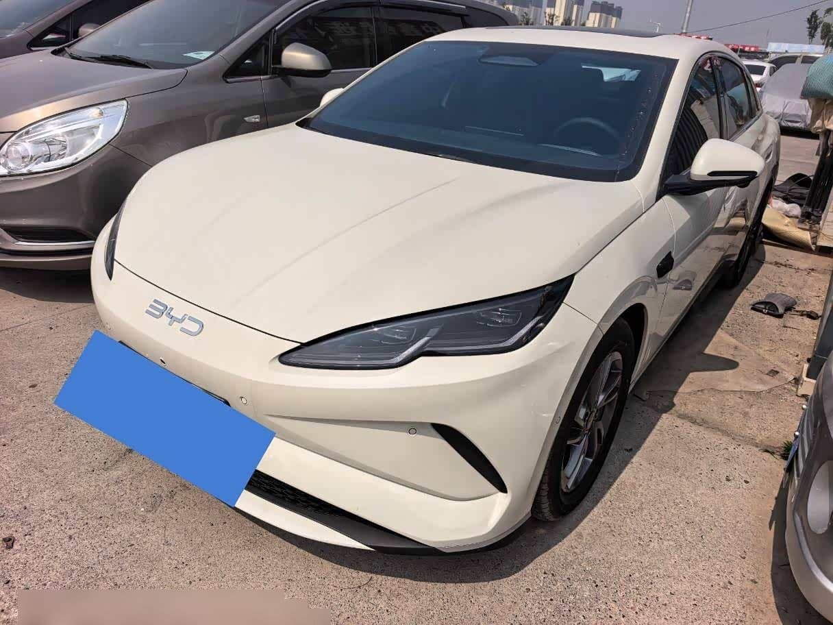 2025 BYD Seal 06 New Energy front exterior
