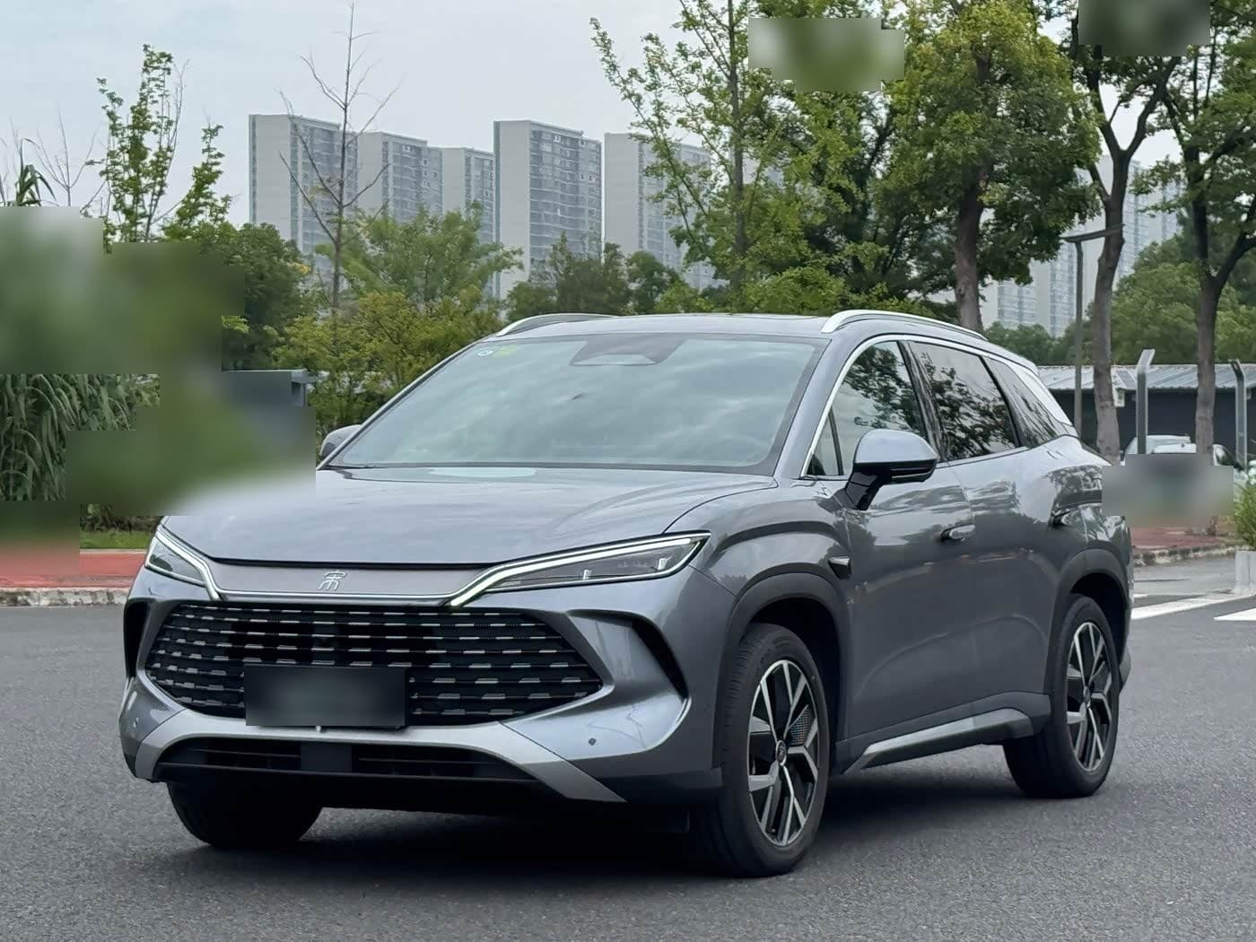 2025 BYD Song L DM-i front exterior