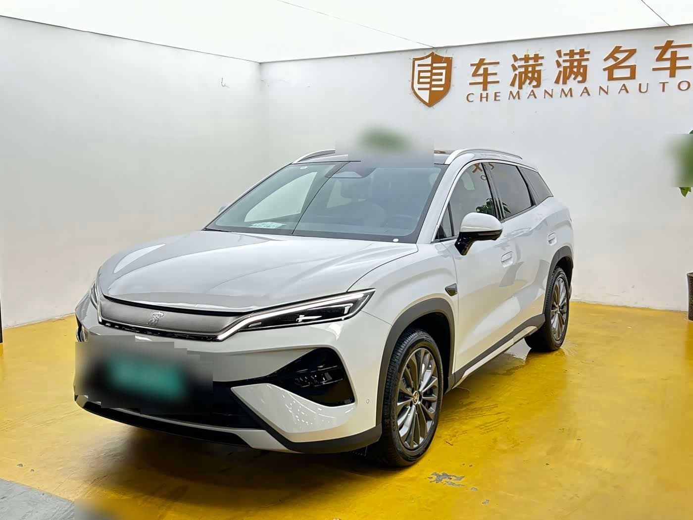 2026 BYD Song Ultra front exterior