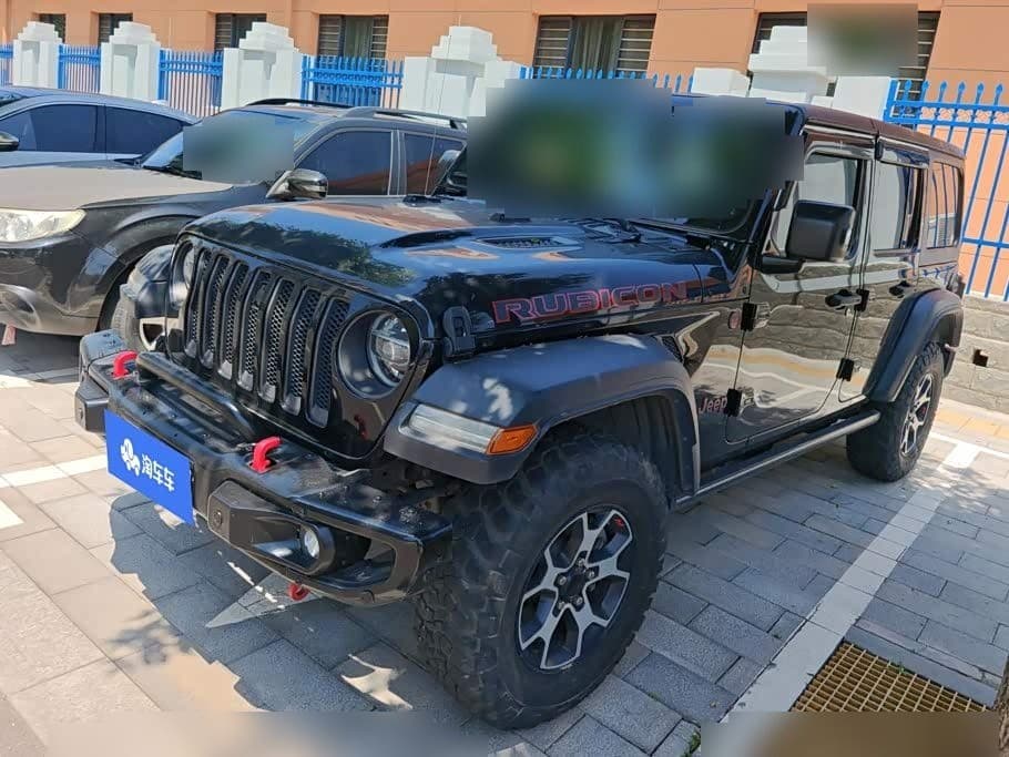 2019 Jeep Wrangler front exterior