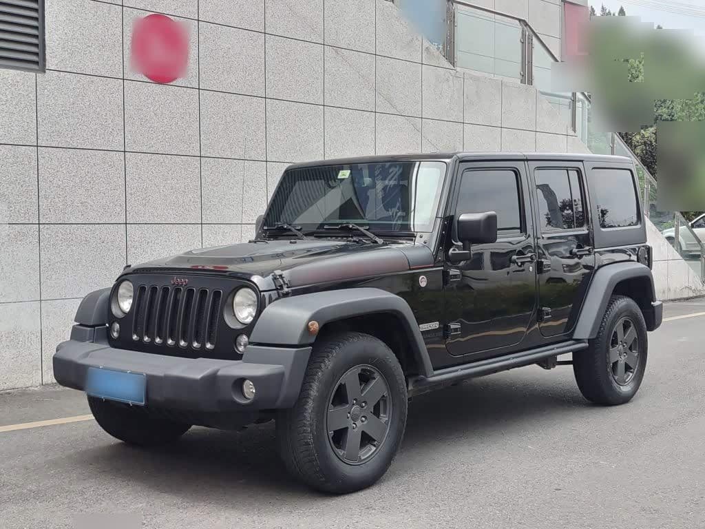 2017 Jeep Wrangler front exterior
