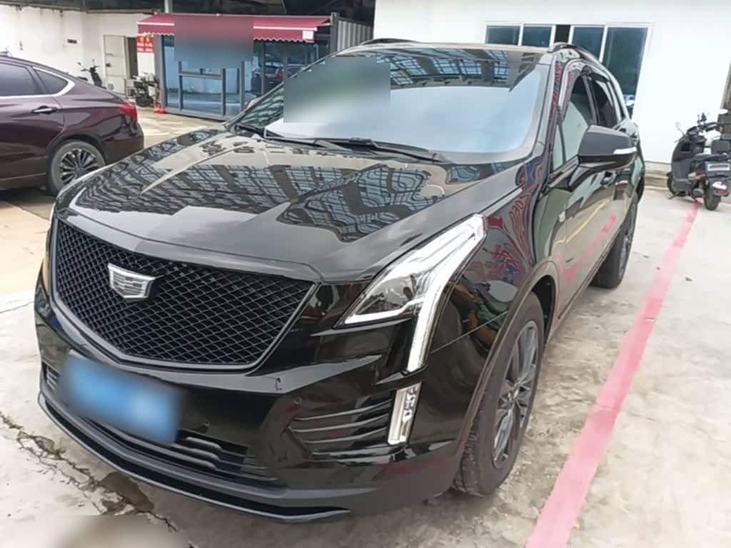 2023 Cadillac XT5 front exterior