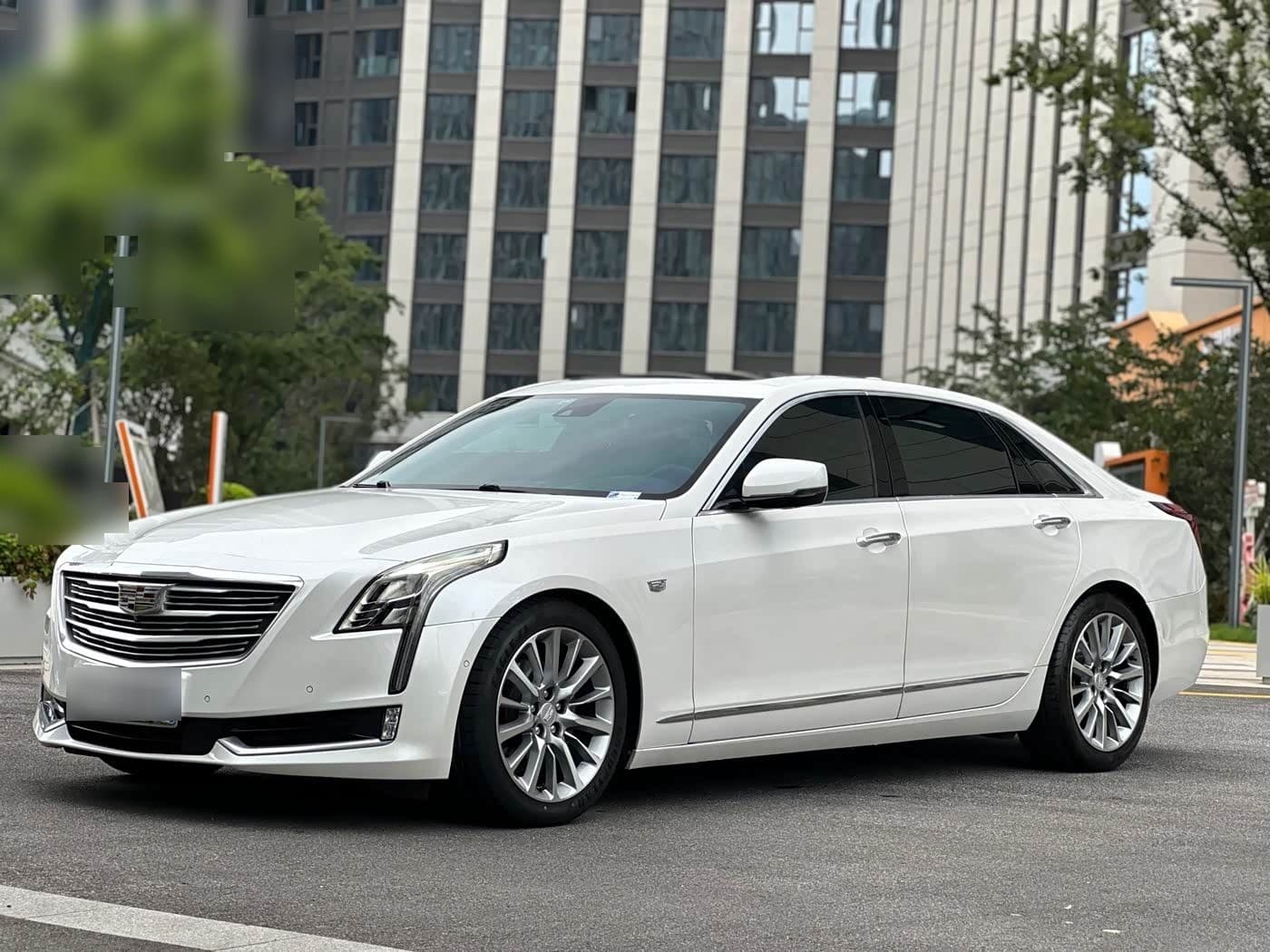 2017 Cadillac CT6 front exterior