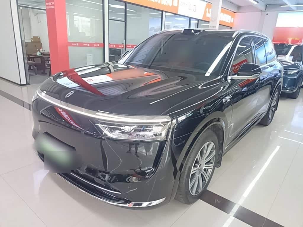 2025 AITO Wenjie AITO M8 front exterior