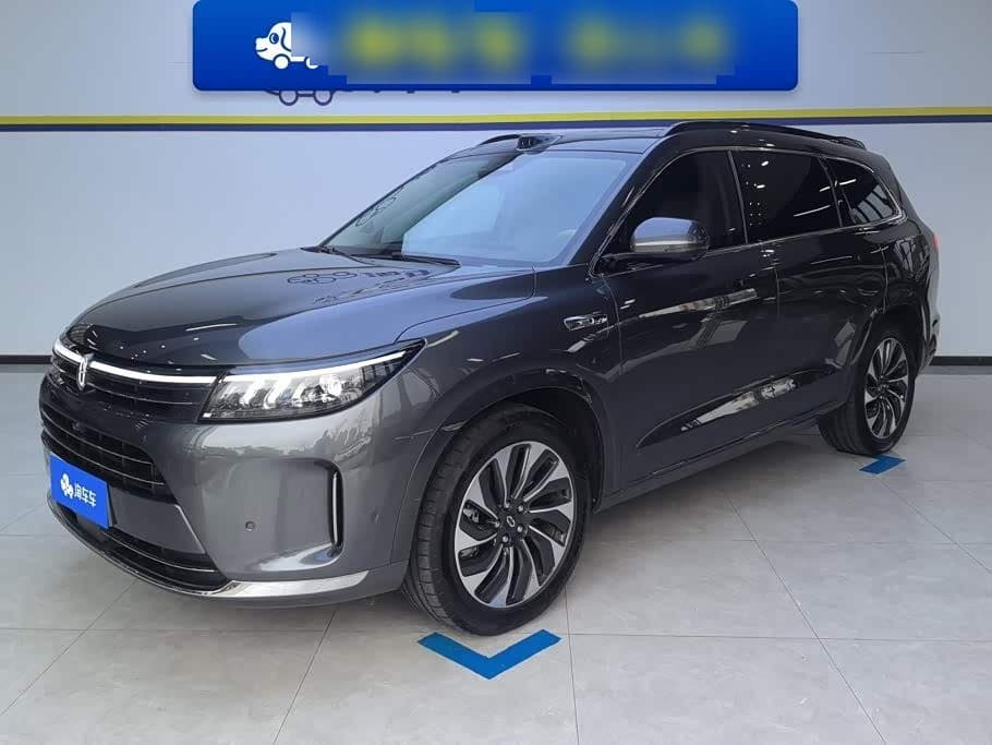 2023 AITO Wenjie AITO M7 front exterior