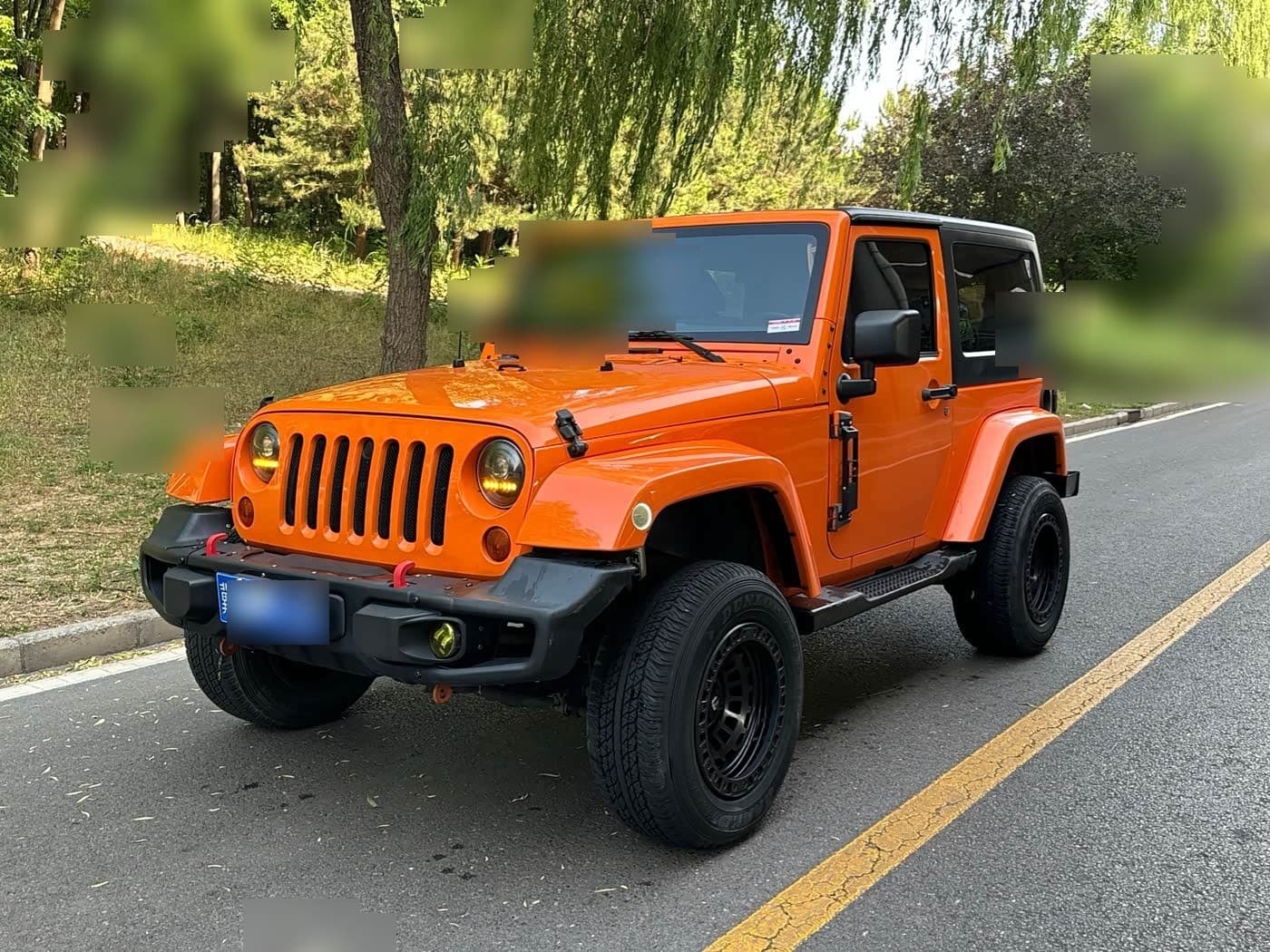 2012 Jeep Wrangler front exterior