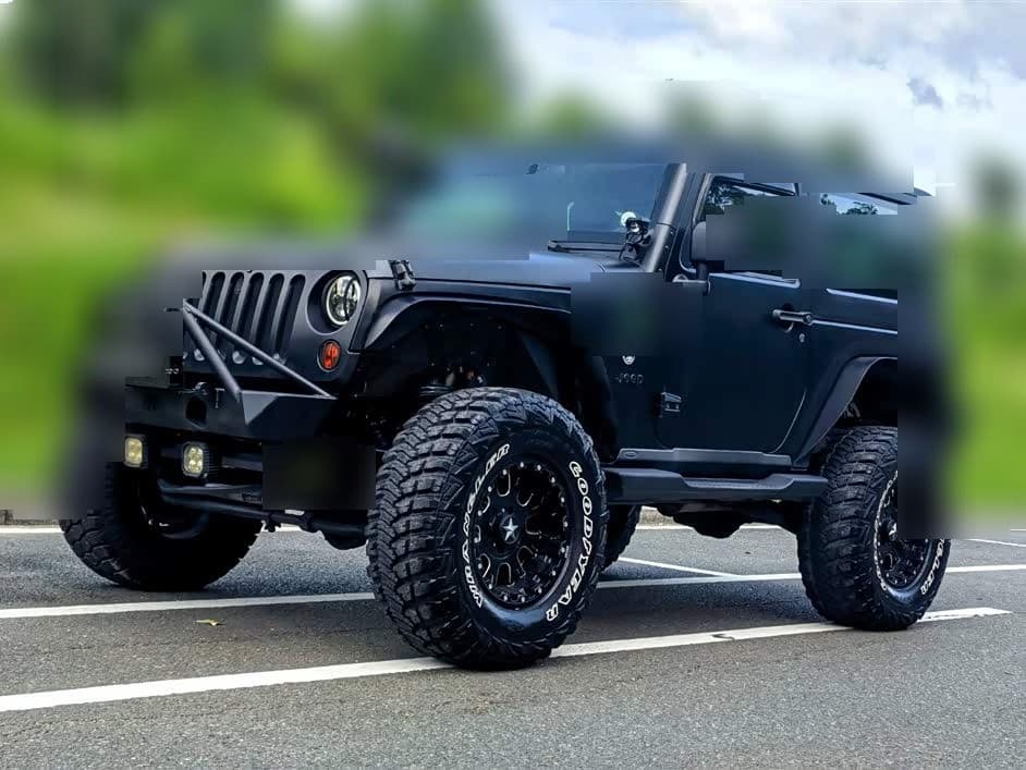 2010 Jeep Wrangler front exterior