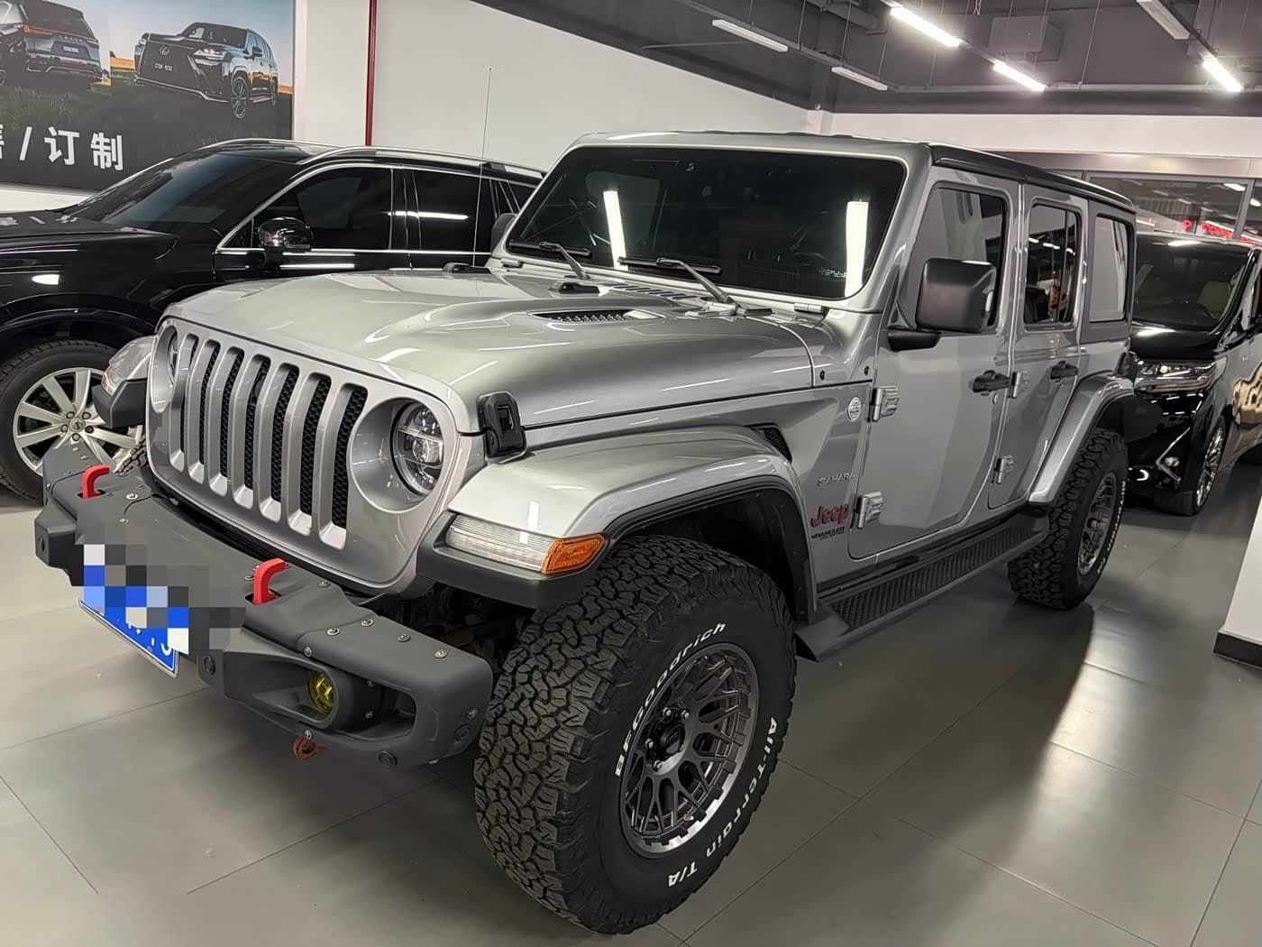 2019 Jeep Wrangler front exterior