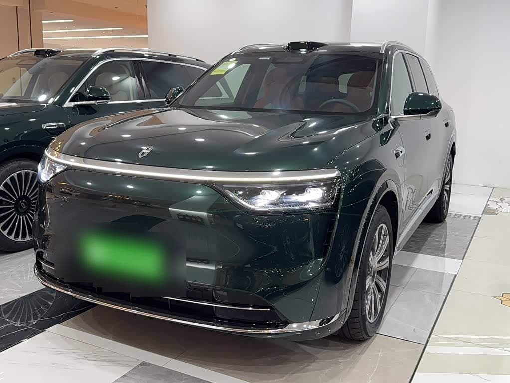 2025 AITO Wenjie AITO M8 front exterior