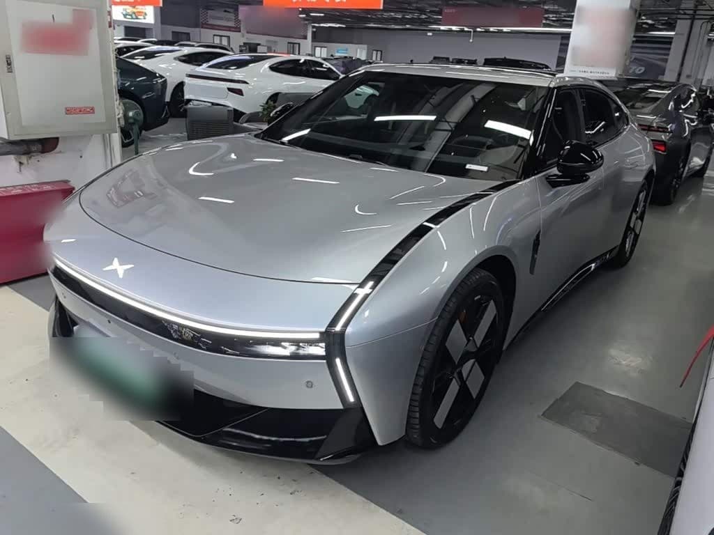 2025 XPeng P7 front exterior