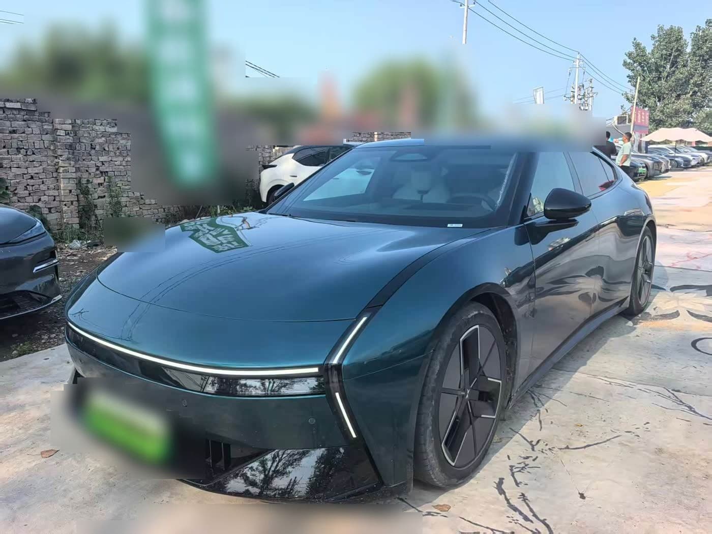 2025 XPeng P7 front exterior