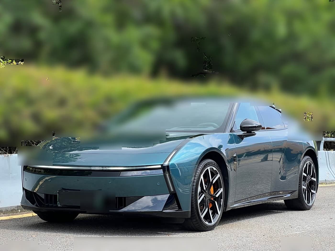 2025 XPeng P7 front exterior