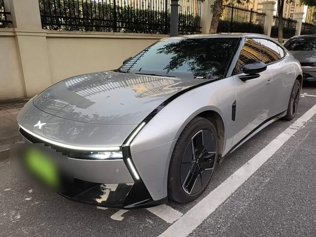 2025 XPeng P7 front exterior