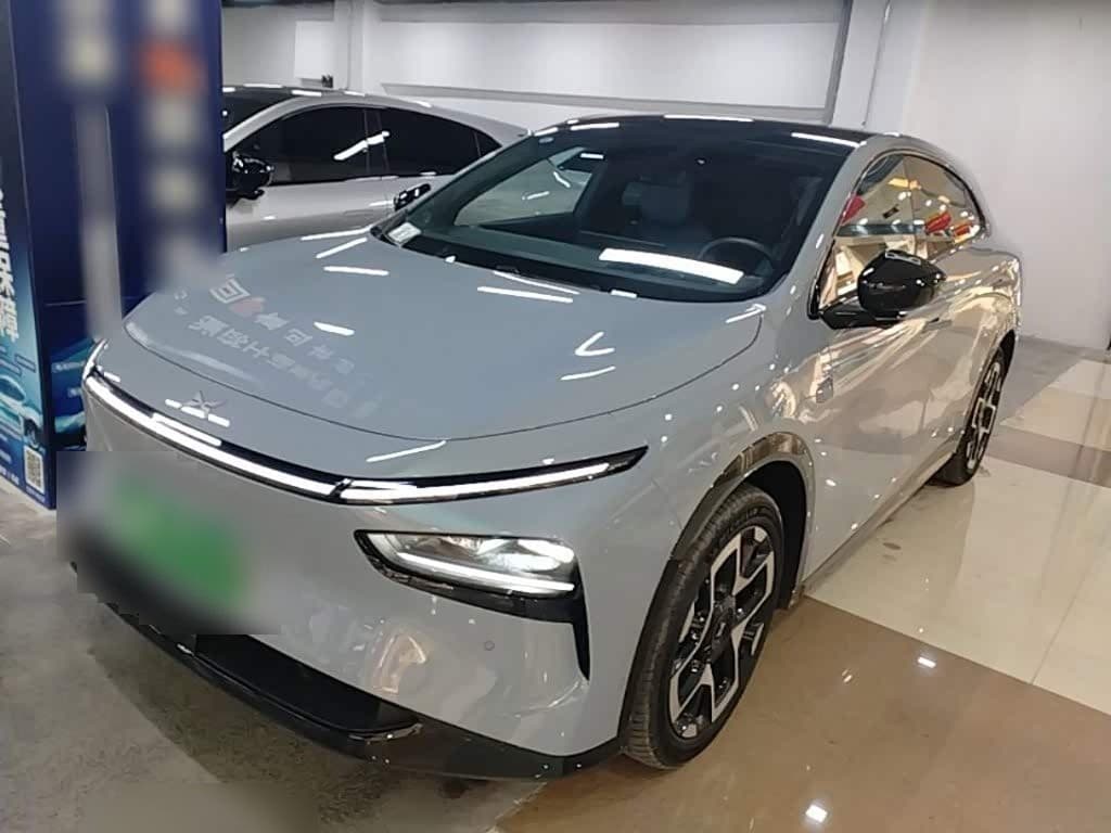 2025 XPeng G7 front exterior