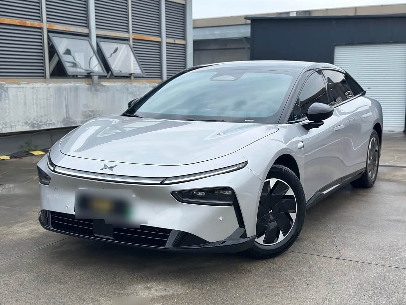 2025 XPeng P7+ front exterior