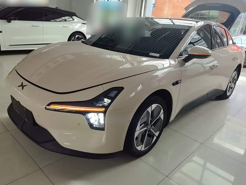 2025 XPeng MONA M03