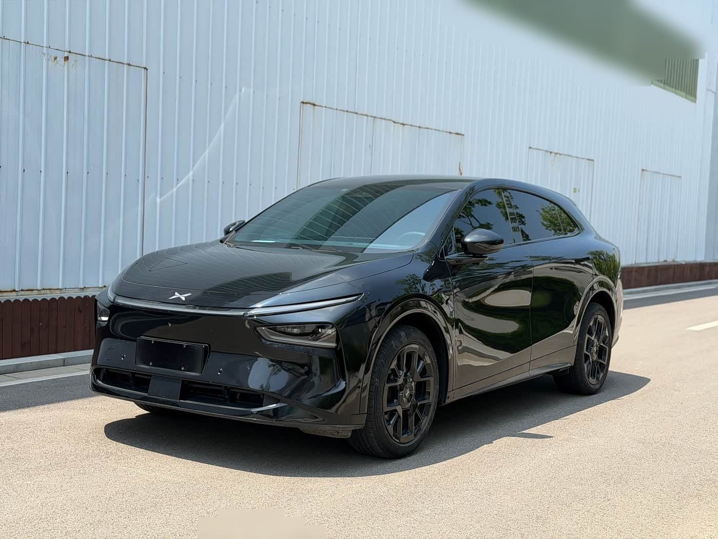 2025 XPeng G7 front exterior