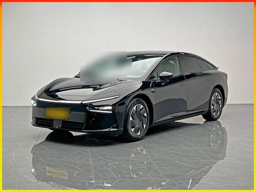 2024 XPeng P7+ front exterior