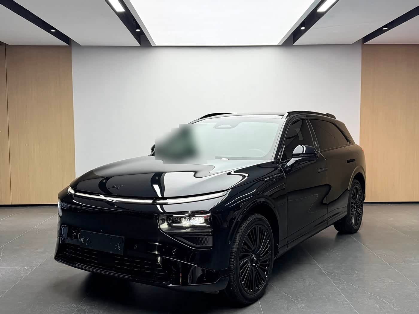 2025 XPeng G9 front exterior