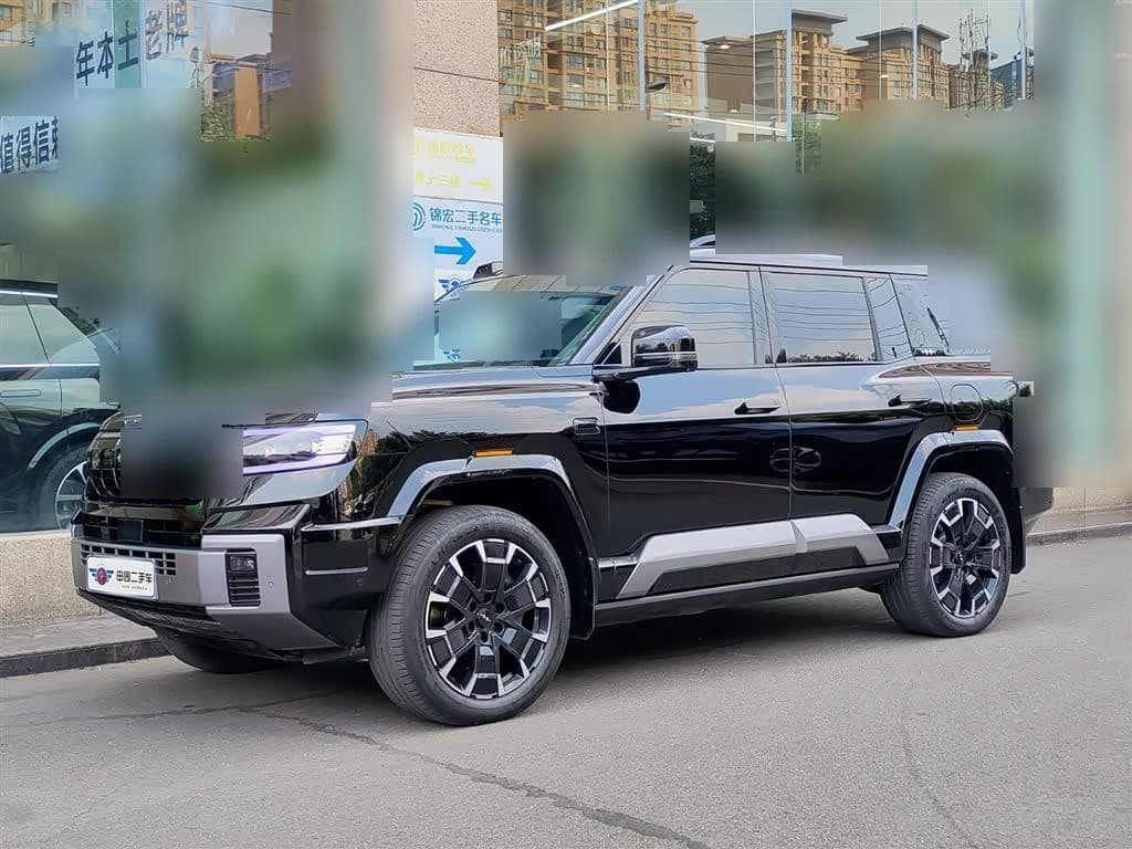 2024 Fang Cheng Bao Leopard 8 front exterior