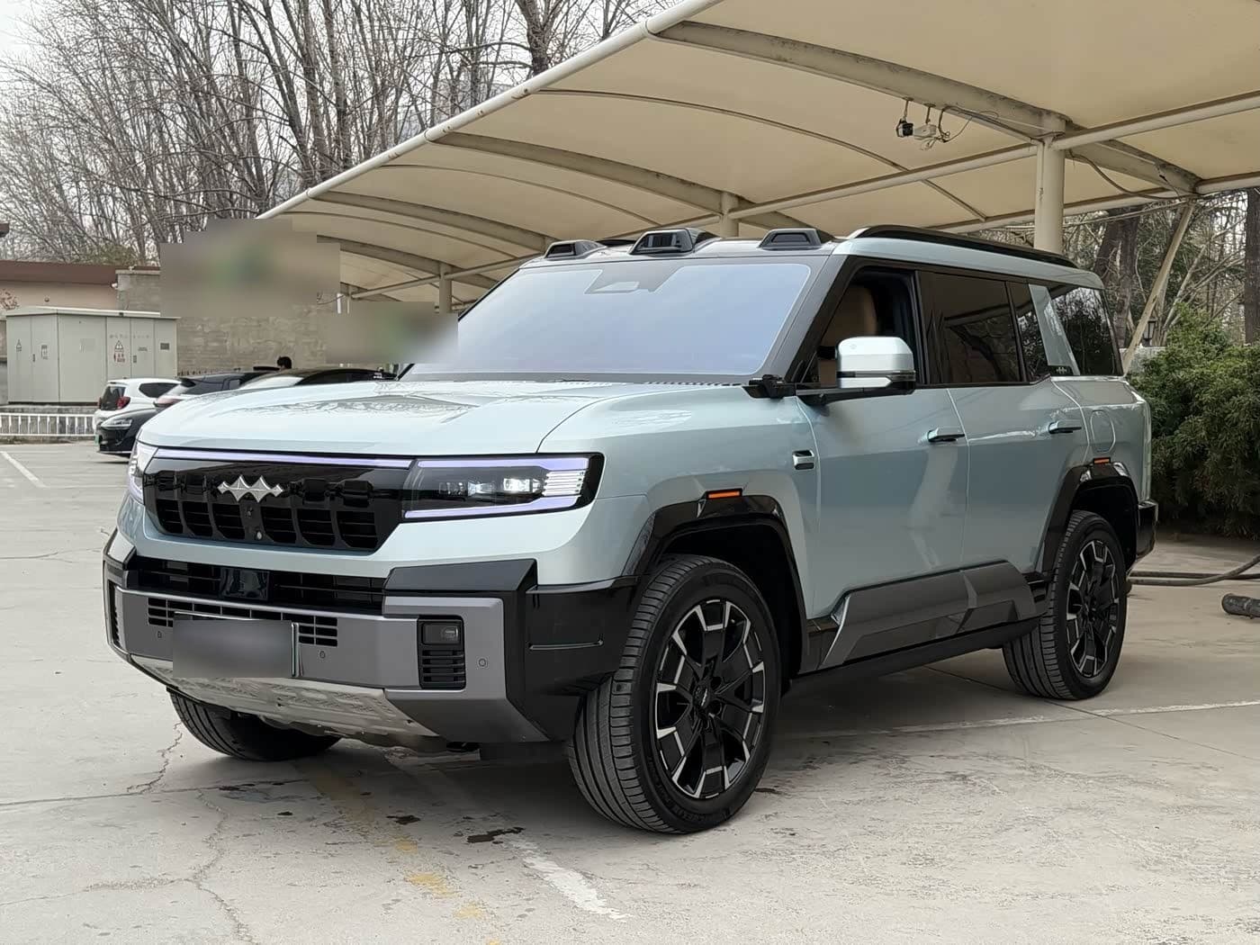 2024 Fang Cheng Bao Leopard 8 front exterior