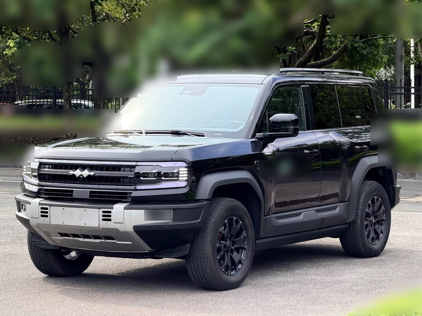 2023 Fang Cheng Bao Leopard 5 front exterior