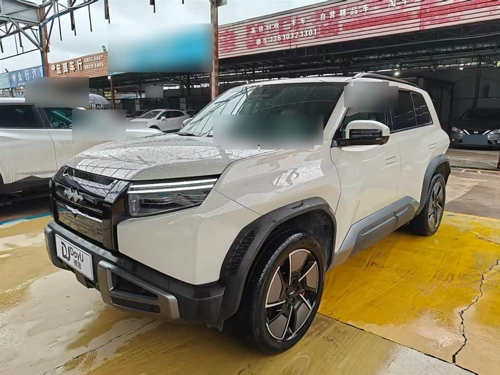 2025 Fang Cheng Bao Titanium 3 front exterior